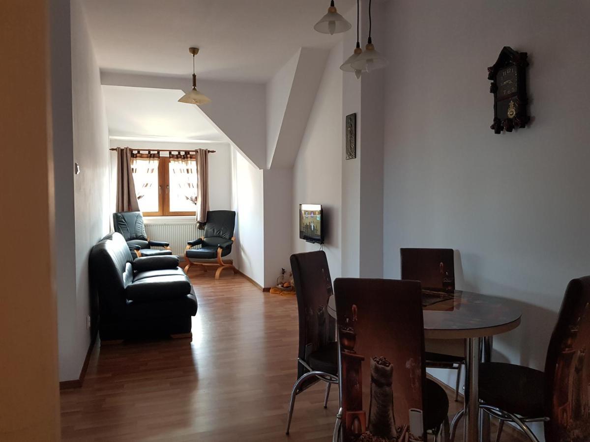 Diane'S Apartament Sibiu Exterior foto